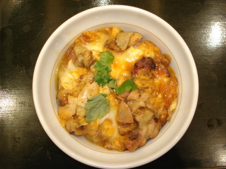nakau-sumibi-oyakodon05.jpg